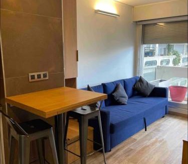 Gambetta Apartment | Paris Esplanade 701