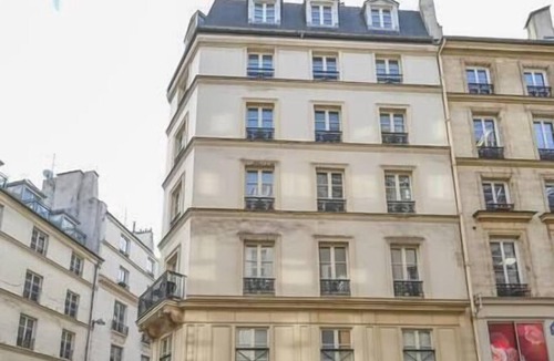 Gaillon Apartment | Paris, Opéra 6.une Balade Romantique