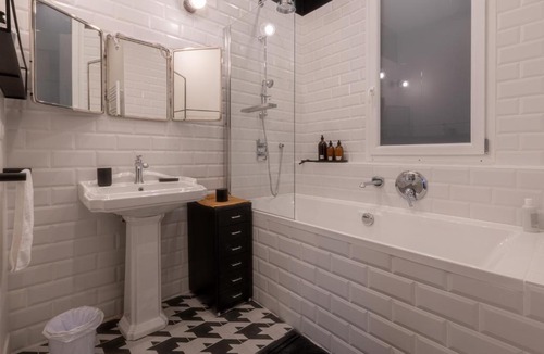Quartier de la Porte-Saint-Denis Apartment | Paris Opéra Lafayette