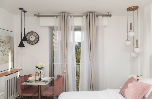 La Villette Apartment | Paris' Premium Romantic Studio