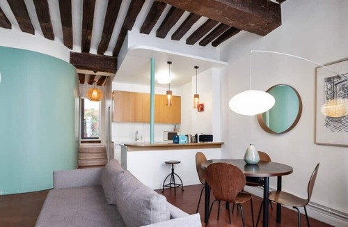 Saint-Victor Apartment | Parisian Apartment With Terrace in Saint Michel-Notre Dame
