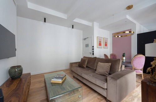 Faubourg-du-Roule Apartment | Patras, 4 stars, Luxury at 1 minute walk to the Champs-Elysées