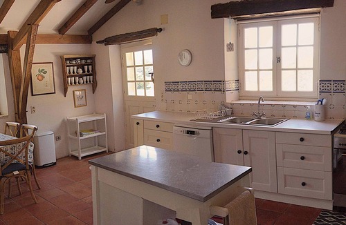 Flaugnac House | Peace and quiet in a comfortable and spacious farmhouse in the southern Lot