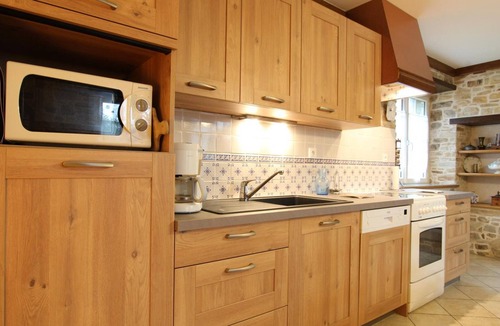 Sortosville-en-Beaumont Cottage | Peaceful semi-detached house in Sortosville-en-Beaumont