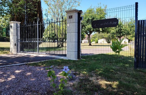 Fredille Cottage | Peaceful country house, panoramic view