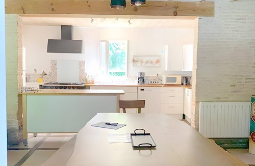 Origne House | Peaceful, Detached House with Private Pool and Garden, 30 Minutes from Bordeaux