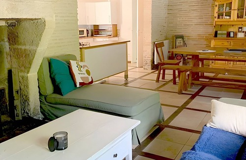 Origne House | Peaceful, Detached House with Private Pool and Garden, 30 Minutes from Bordeaux