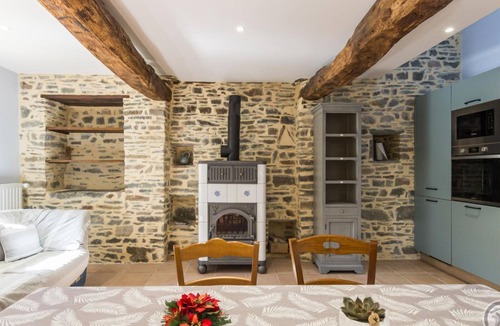 Bretteville-sur-Ay Cottage | Peaceful house, authentic setting - 6 guests
