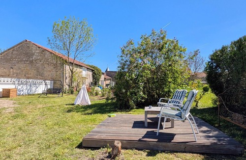 Mogneville Cottage | Peaceful house with AC - 4 guests