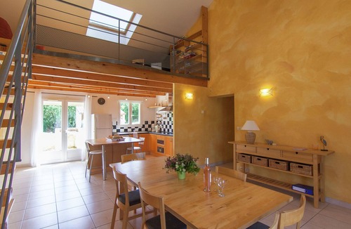 Calamane Villa | Peaceful Villa in Calamane with Private Pool