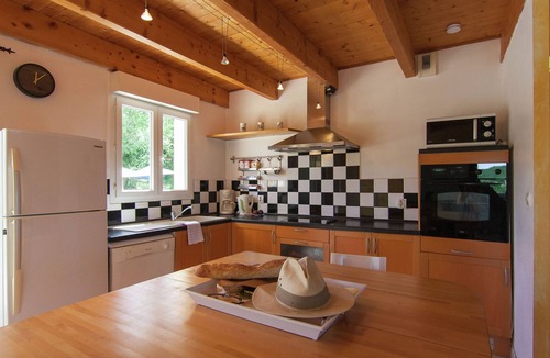 Calamane Villa | Peaceful Villa in Calamane with Private Pool