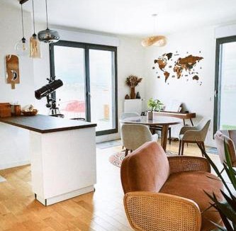 Colombes Apartment | Penthouse with rooftop