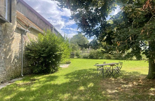 Comblot Cottage | Percheronne House with Enclosed Garden and Stylish Fireplace