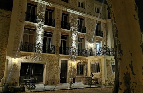 Moyen-Vernet Apartment | Perpignan : Appartement supérieur cinéma, balcon