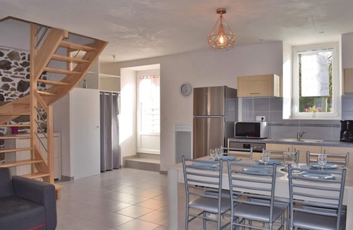 Saint-Alban House | Pet friendly home in Saint Alban with WiFi