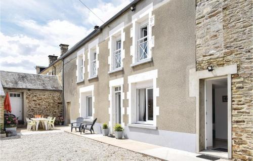 Anctoville House | Pet Friendly Home In Aurseulles