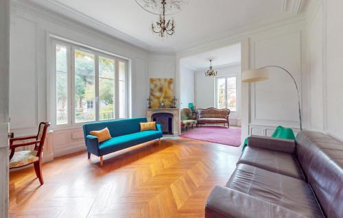 Chabris House | Pet Friendly Home In Chabris With Wifi