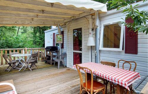 Saint-Paul-les-Dax Other | Pet Friendly Stacaravan In Saint-Paul-Lès-Dax
