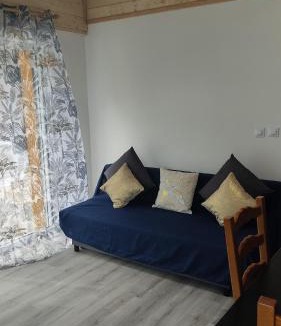 Susville Apartment | Petit Coin de Bonheur studio Neuf climatisé avec terrasse et parking privé à 5mins du Centre-ville