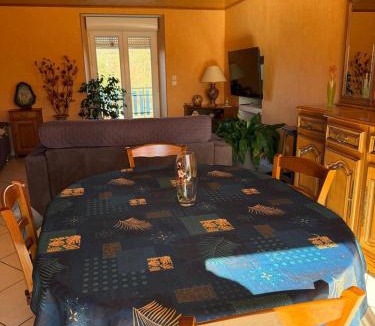 Lantriac House | Petite Villa à la campagne - 6 personnes