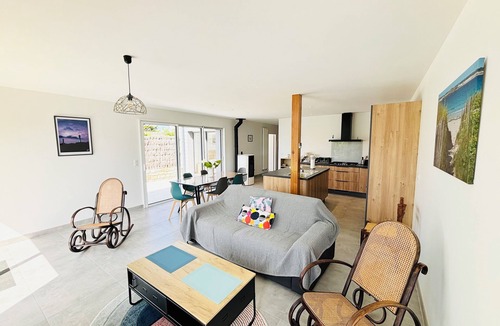 Saint-Guenole House | Petite Villa Dans le Centre de Penmarch
