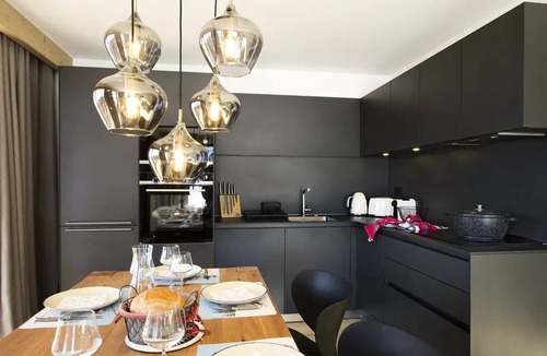 Bergers Apartment | Phoenix B Residence - Very bright apartment