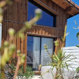 Saint-Yaguen Villa | Pinéa Lodge - Chalet Authentique en Pin des Landes