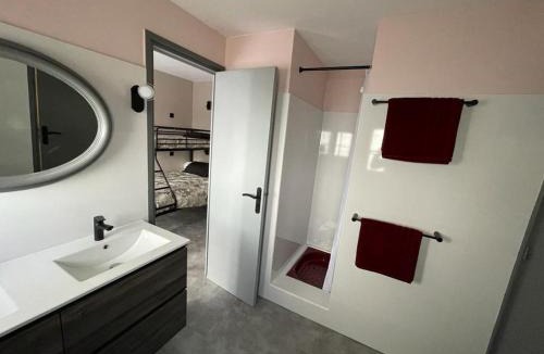 La Celle-sous-Gouzon House | Pine forest house 4 bedrooms with pool