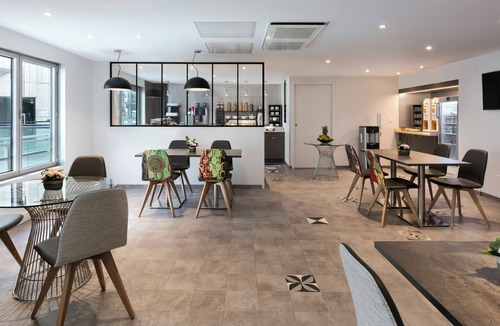 Butte-aux-Cailles Apartment | Place D'Italie Studio Apartment With Aircon