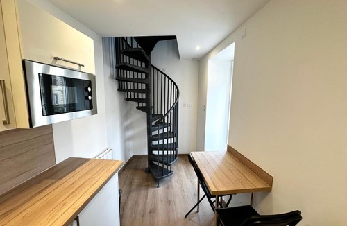 Centre Ville Apartment | Place SAINT PAUL triplex 19m2