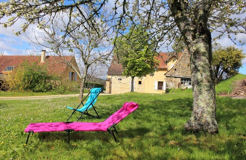 Saint-Crepin-et-Carlucet House | Pleasant cottage in the countryside 12 kms from Sarlat
