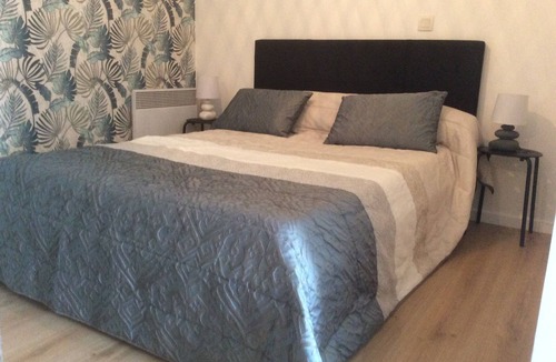 Octeville Apartment | Pleasant apartment with separate bedroom