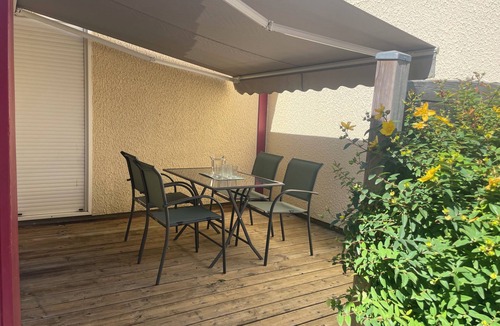Soustons House | Pleasant Maisonnette 2/4 pers in residence with swimming pool.