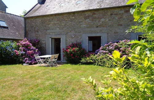 Plobannalec-Lesconil Cottage | Plobannalec Lesconil: House with garden