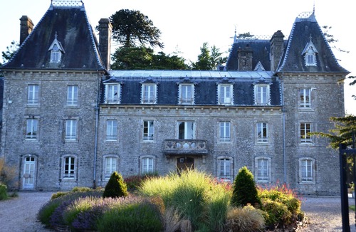 Saint-Come-du-Mont House | Pommiers - Chateau Bellenau holiday accomodation