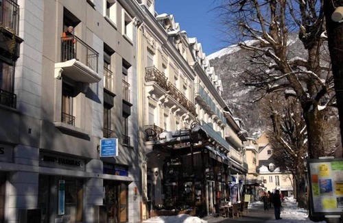 Bagneres-de-Luchon Apartment | Près des Navettes | Studio pour 2 | WiFi + Parking