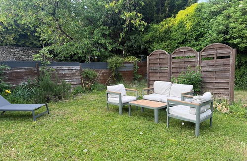 Villabe Apartment | Premium apartment on the banks of the Essonne: an elegant getaway offering absolute tranquility.