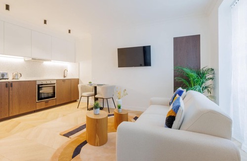 L'Europe Apartment | Premium-Charming -1bedroom-St Lazare-Opera Paris 8