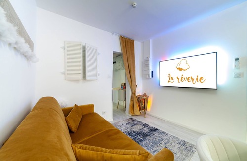 Vierzon House | Private building in Vierzon 4 apartments - Spa - For up to 10 people