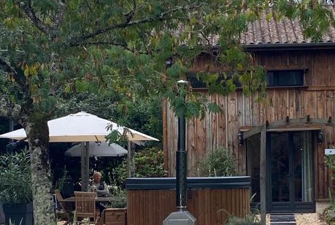 Biron House | Private Cozy Nordic bath retreat by Chateau Biron