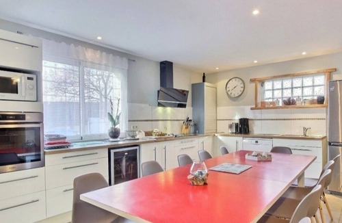 Locoal-Mendon House | Private indoor heated swimming pool (salt) 29 degrees direct from the living room.