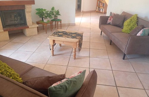 Les Cluses Villa | Private swimming pool and sleeps 7