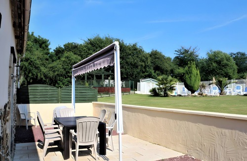 Nehou House | Puddle-duck Cottage – La Mare Chappey, children welcome, heated pool