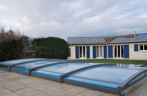 Quinsac House | Quiet, air-conditioned villa 15 minutes from Bordeaux with pool and spa