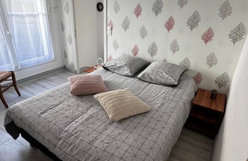 Evaux-les-Bains Apartment | Quiet and convenient apartment