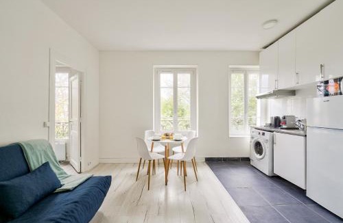 Centre Apartment | Quiet and Cozy Apartments in Nanterre - Near La Defense