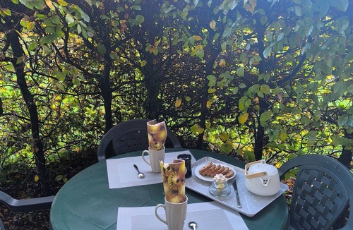 Levernois Apartment | Quiet apartment 5 minutes from Beaune, swimming pool, sauna, near golf course