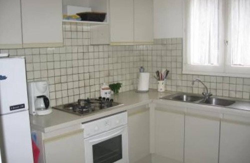 Quiberon Apartment | Quiet apartment, close to shops, beaches, ferry terminal and thalasso spa
