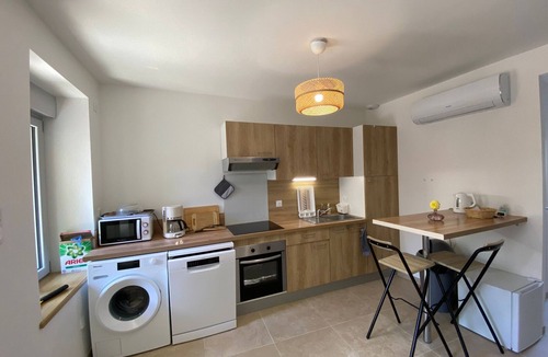 Saint-Doulchard Cottage | Quiet cottage with garden and wifi in Saint-Doulchard