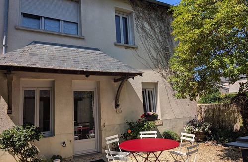 Saint-Doulchard Cottage | Quiet cottage with garden and wifi in Saint-Doulchard